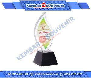 Model Piala Akrilik DPRD Provinsi Jawa Tengah