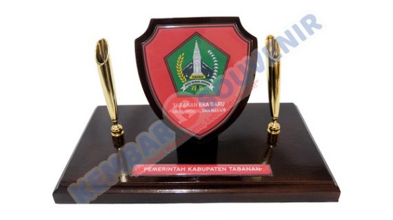 Piagam Penghargaan Akrilik Pemerintah Kabupaten Barito Kuala