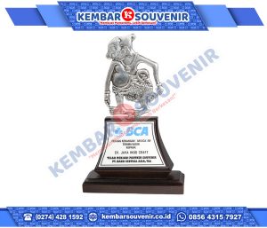 Contoh Piala Akrilik DPRD Kabupaten Halmahera Utara